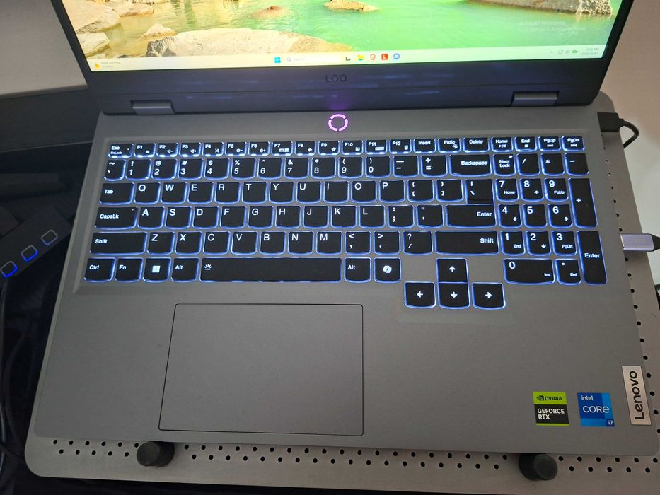Laptop gaming Lenovo LOQ i7 13th RTX 3050