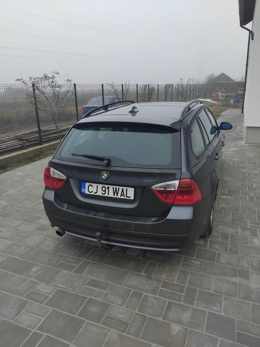 BMW 320 foarte îngrijit
