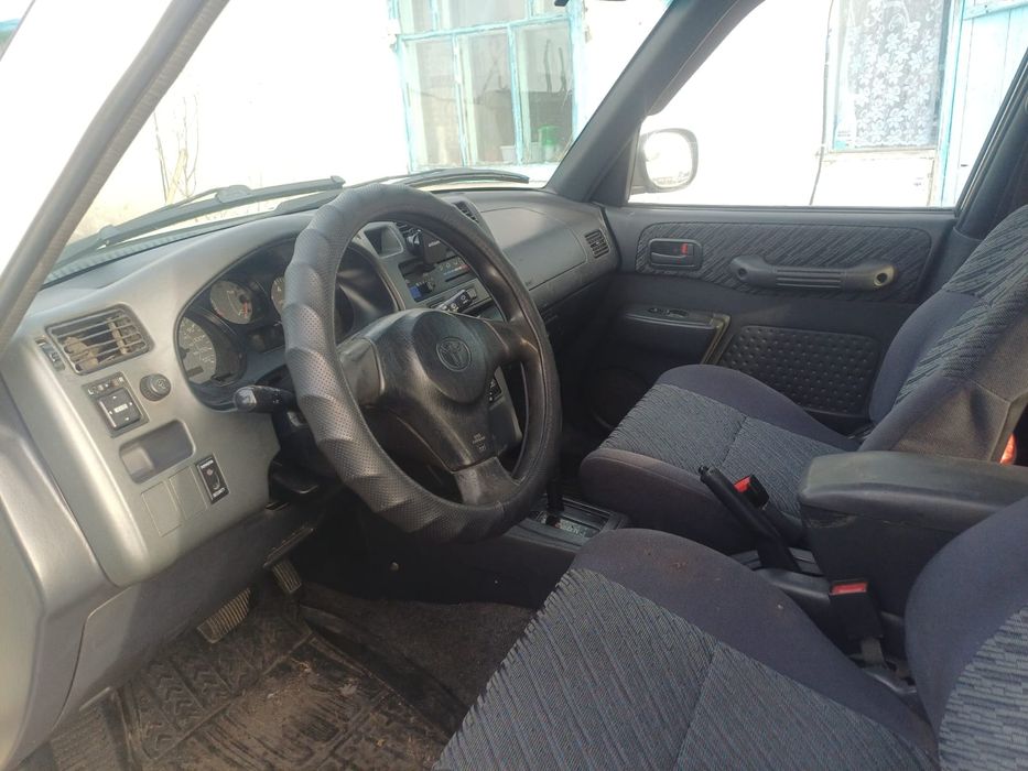 Продам toyota rav 4