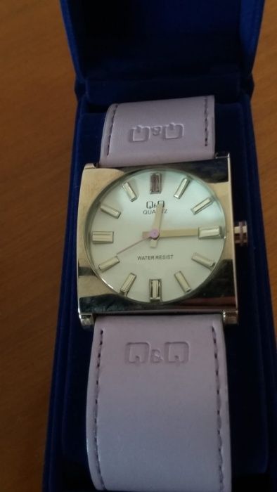 Ceas dama q & q nou