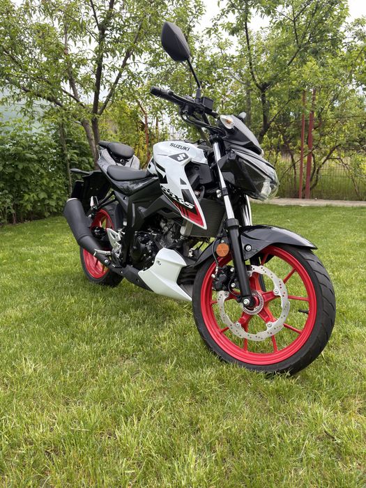 Suzuki gsx s125  2023  3.400km