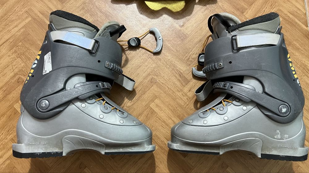 Горнолыжные ботинки Salomon