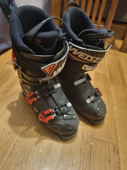 Clapari wedze marime 27.5 sau 43 echivalent.