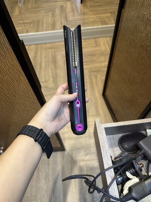 Dyson фен стайлер, выпрямитель все  оригинал
