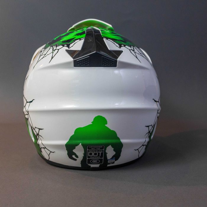 Каска с очила за ел. тротинетка , велосипед , мотокрос