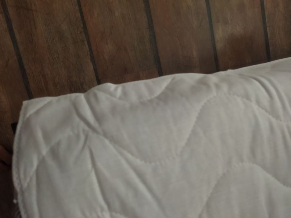 Протектор за спалня 164/190.  Нов.в