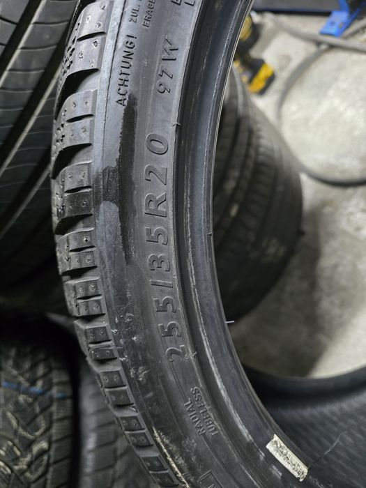 2 Броя 255/35/20 Dunlop 5,2mm