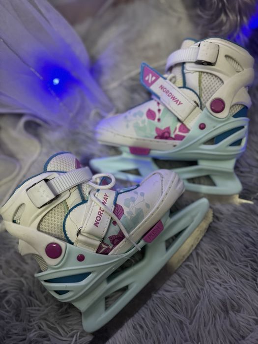 Продам коньки р. 26-31