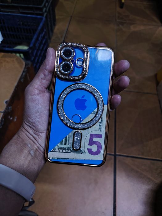 продаётся телефон