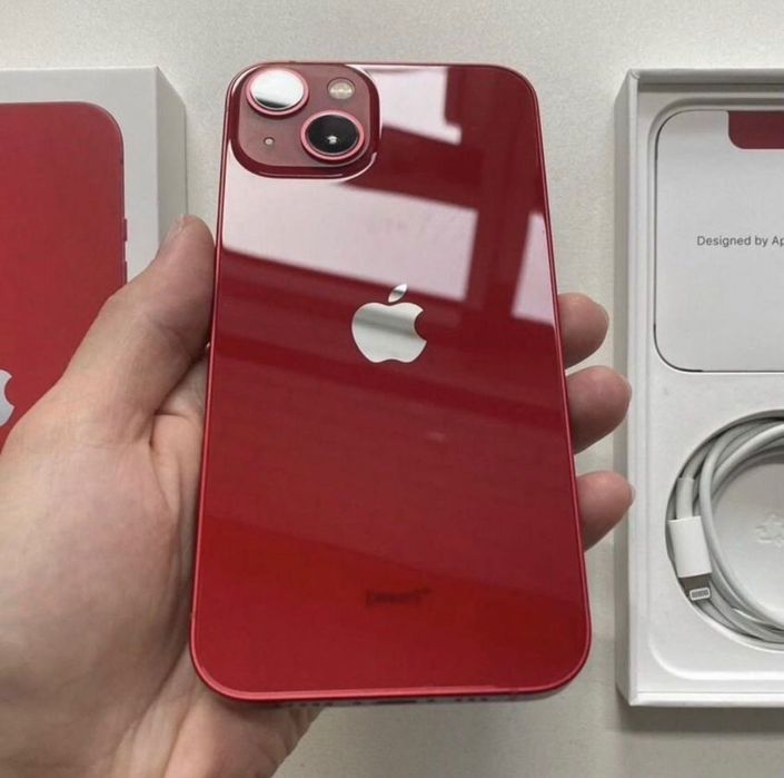 Айфон 13 в отличном состоянии