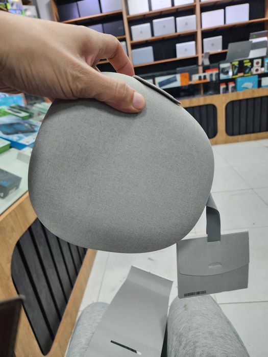 Naushnik dodasi sony m6 si endi sotuvda vodida bunaqasi yoq