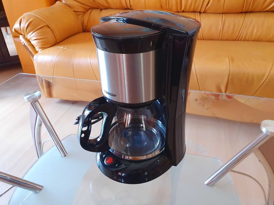 Кафемашина за Камион / Кола , 24v, 300w, 1500мл, Черна