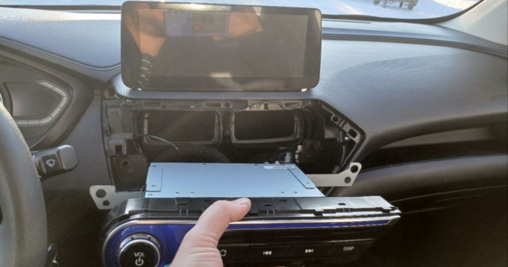 Установка автомагнитолы android  выезд