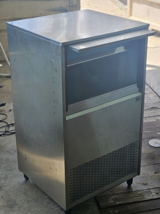 Masina de făcut gheata