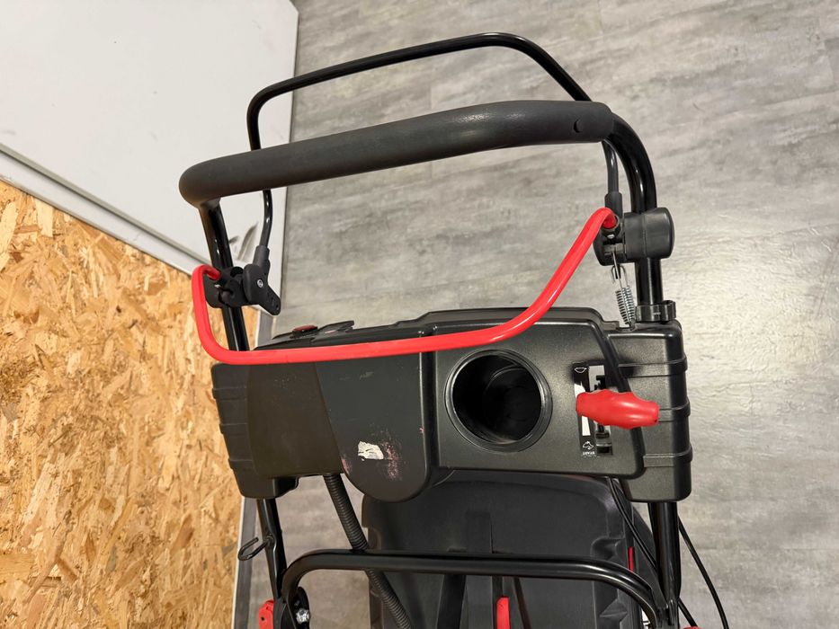 Косачка бенз. самоход 3.7kW 53cm 21" 70L 2500m2 RDP-GLM11 + 1 батерия 2Ah