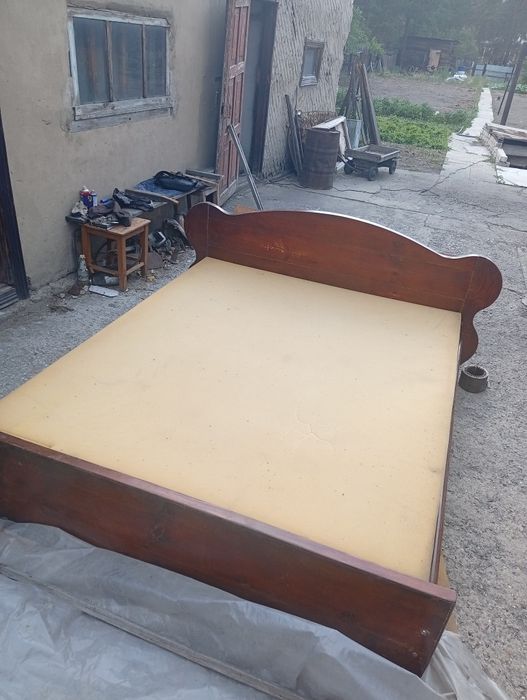 Продам кровать из дуба