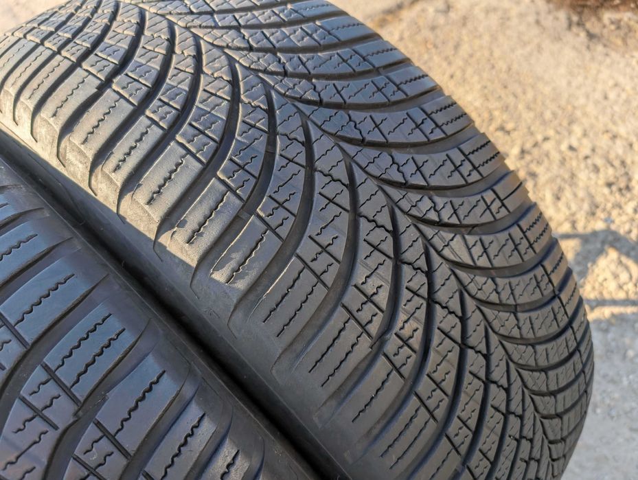 SET 4 Anvelope All Season 235/45 R21 + 255/40 R21 GOODYEAR Vector 4 Seasons Gen 3 SUV - XL