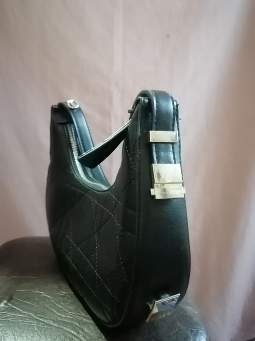 Продам сумку чёрного цвета