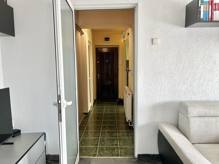 Apartament 2 camere Chisineu-Cris (deasupra mag. Curtici)