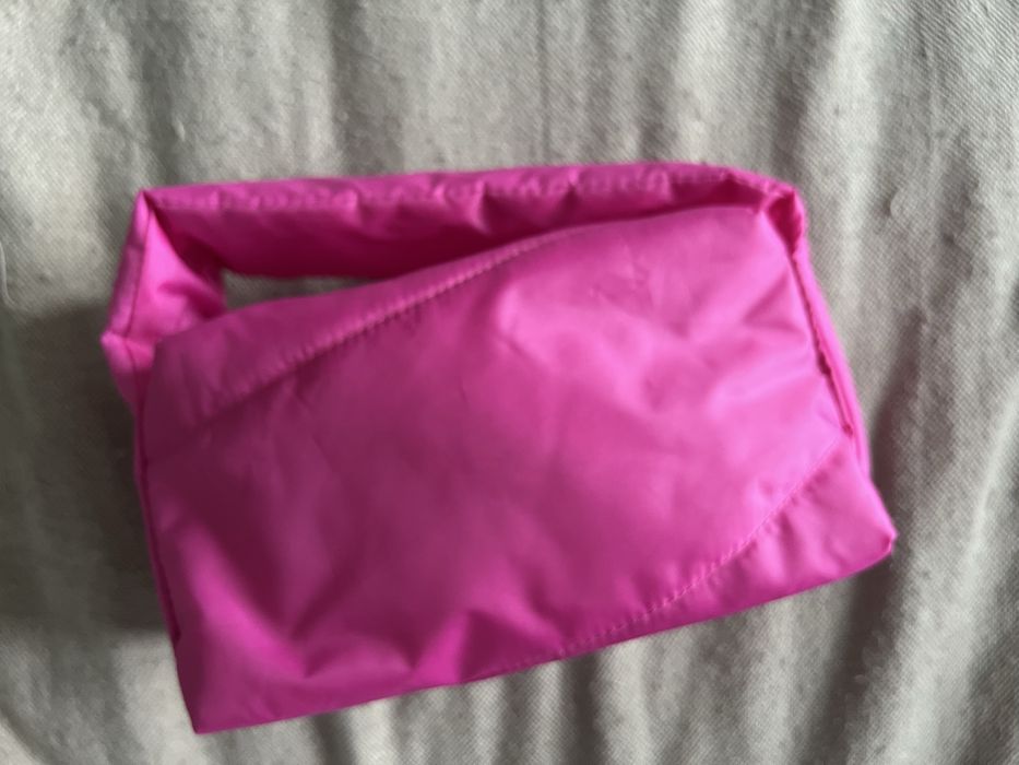 Benefit Розов Несесер за гримове / козметика