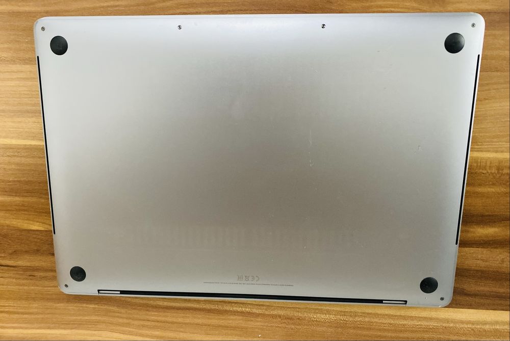 Apple MacBook Pro 16″