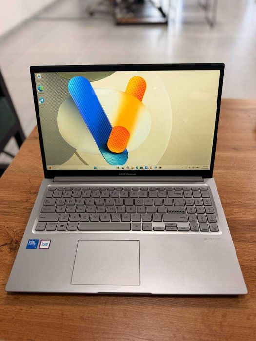 ASUS Vivobook 15