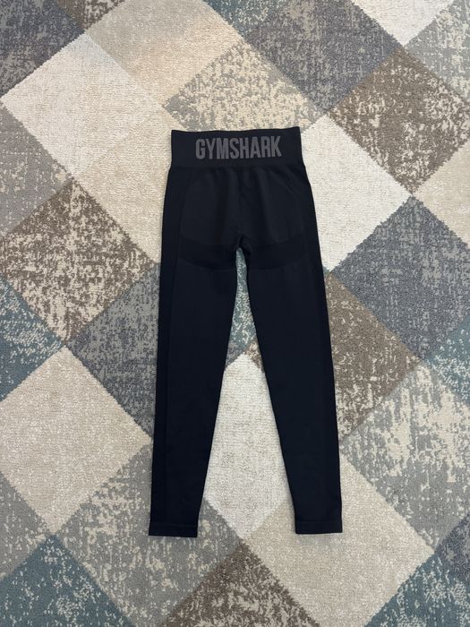 Дамски комплект GYMSHARK