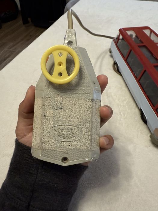 Стар Автобус с жица играчка