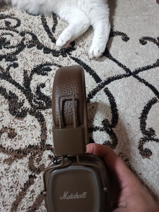 Продам наушники.