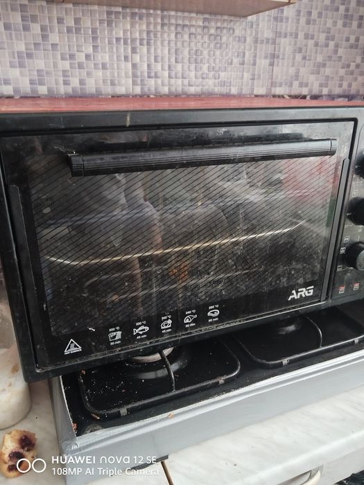 Продам духовку в отличном состоянии