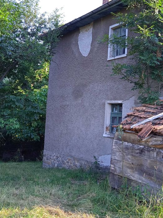 Продавам къща в село Зимевица