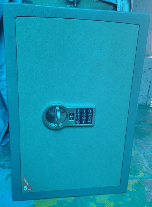 Огнеупорный сейф Valberg