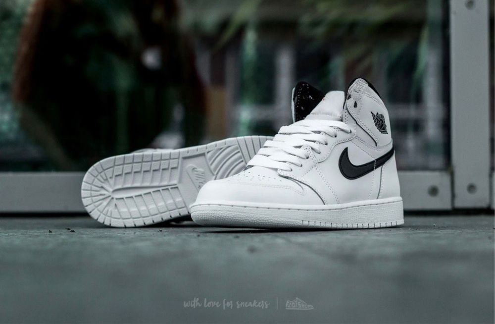 Jordan 1 high ESSENTIALS premium