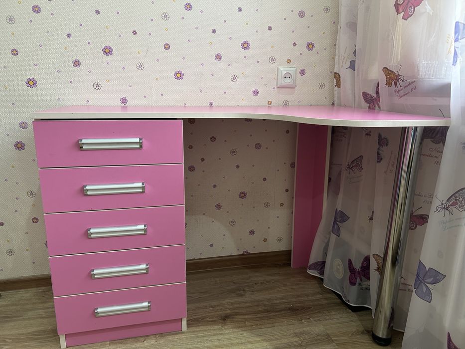 Спальный гарнитур для девочки