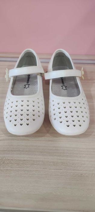Обувки за момиче