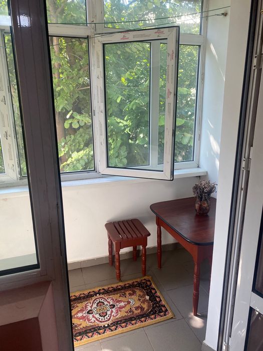 Inchiriez apartament