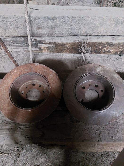 Запчаст мерседес бенс 123 кузов