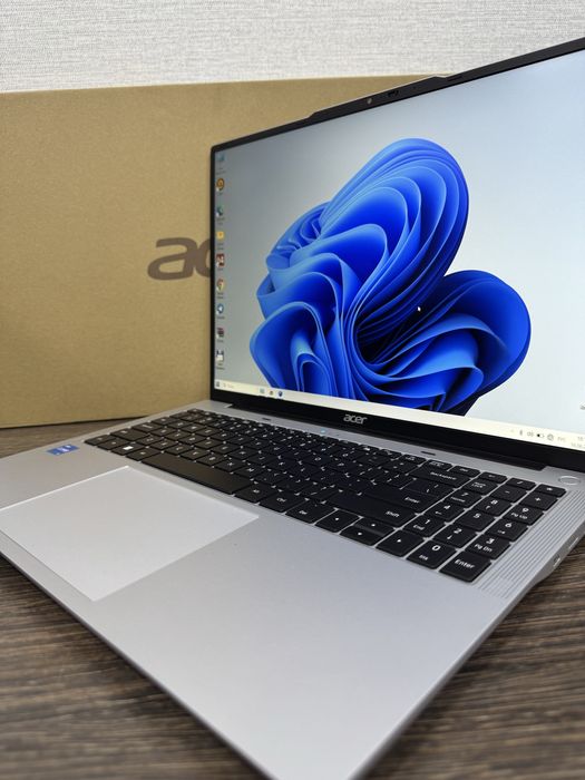 13-Го Поколения Acer Aspire Lite-16 intel Core i3 8-Гб DDR5 15.6 IPS!