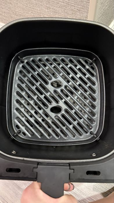 Продам аэрогриль Midea MF-CN70K2