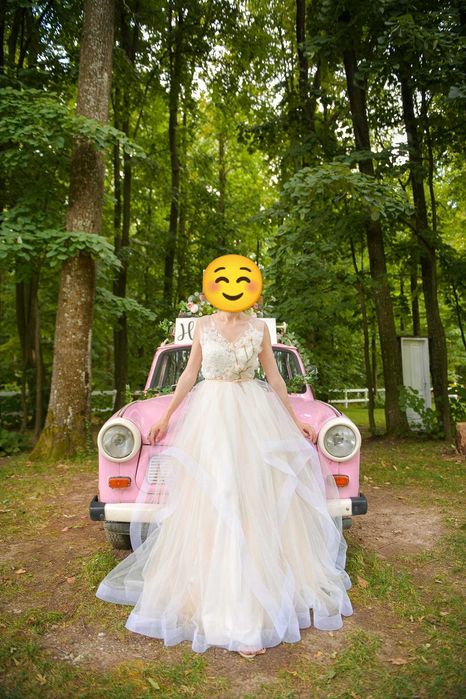 Rochie de mireasa. Un pic zână, un pic prințesă.