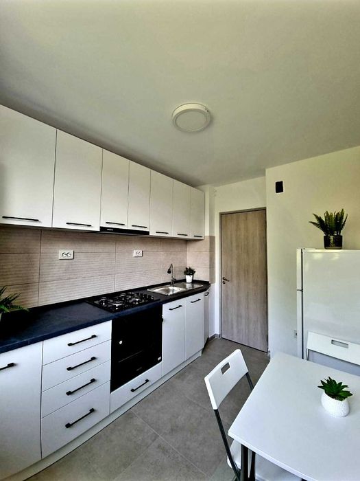 Apartament 2 camere de închiriat