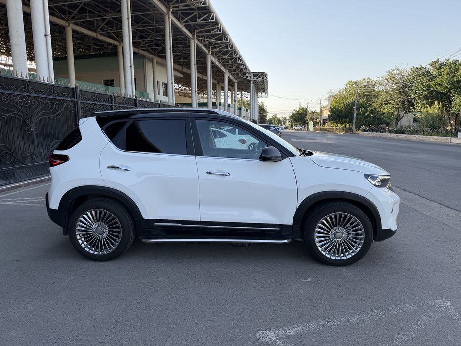Kia sonet 2025 3-pazitsa full