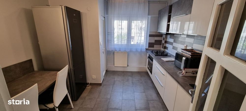 Apartament 3 camere Etaj 1 zona Dorobantilor Lugojului 500 euro