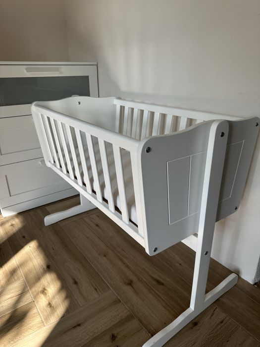 Бебешко люлеещо се креватче с матрак „Нани“