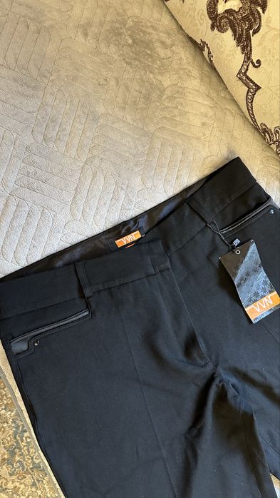 Продаются брюки.