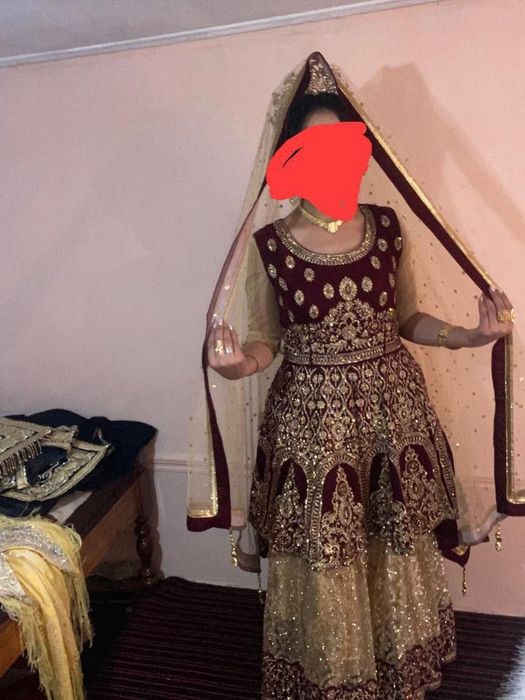 Indiski kiyim sotaman: 100 у.е. - To'y liboslari Samarqand на Olx