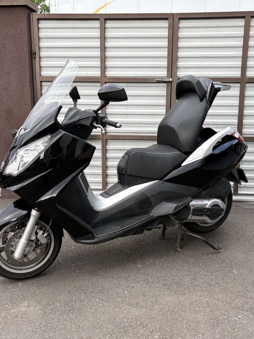 Scuter motocicleta peugeot satelis 400