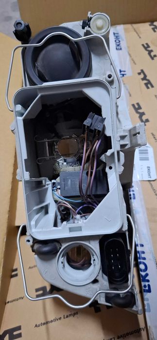 Ляв фар за шкода октавия 2