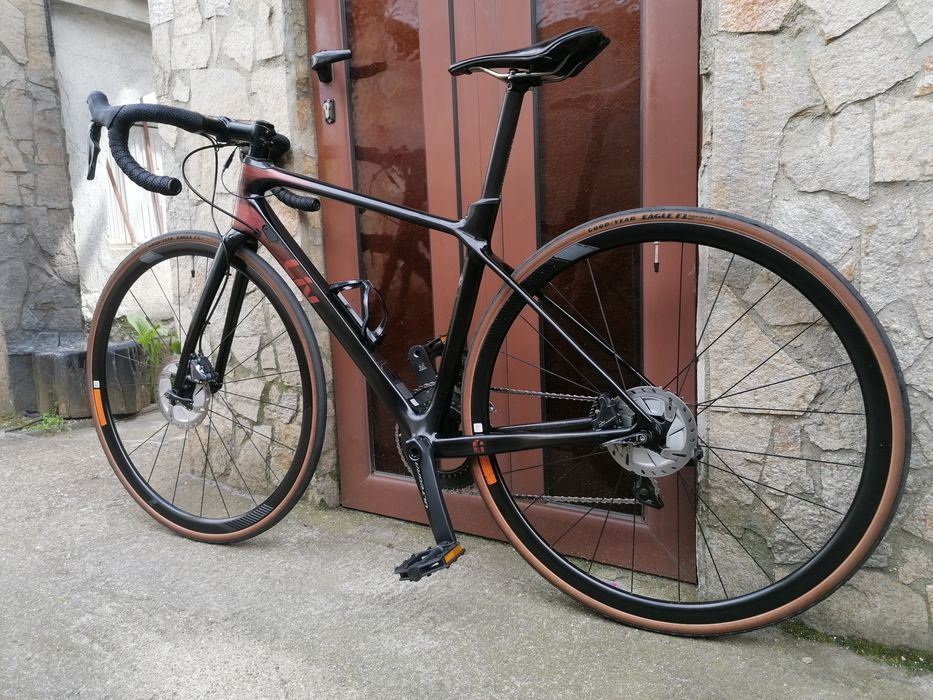 GIANT - Liv Full Carbon 7,2 кг. Shimano Ultegra Di2