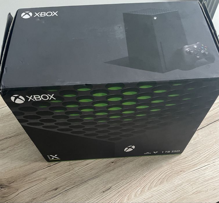 Xbox Series X 1TB като нова